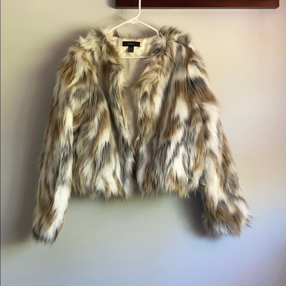 FAUX FUR COAT